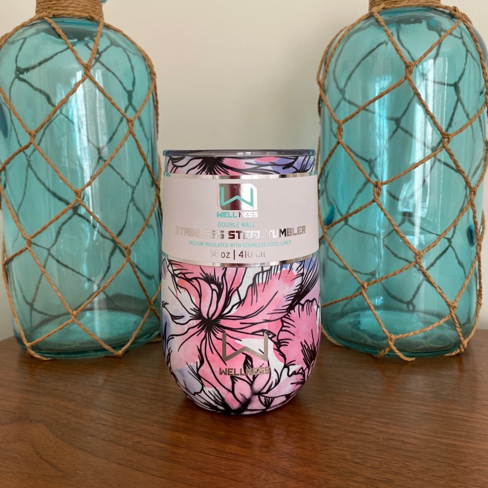 NEW! INSULATED STAINLESS STEEL TUMBLER